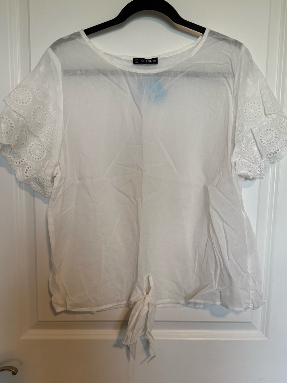 SHEIN White Short Sleeve Eyelet Tie-Front Blouse